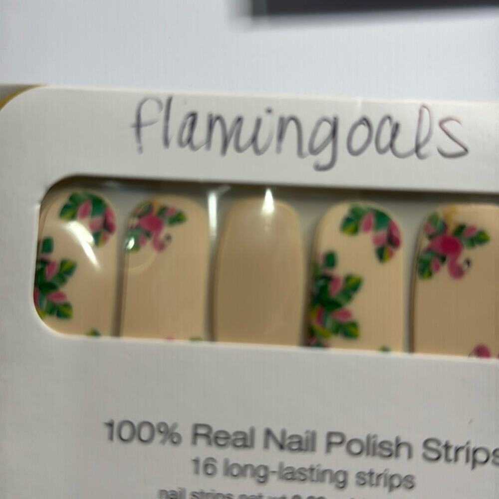 NWT Color Street "Flamin-Goals" Nail Strips